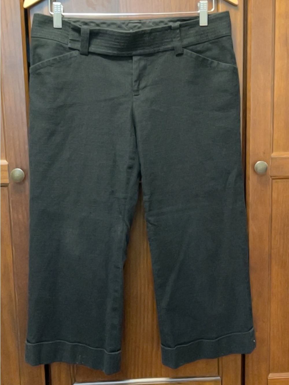 Club Monaco Black Cropped Trousers Cuffed Hem - Size 4